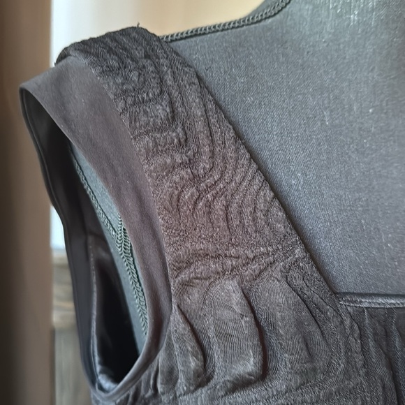 Simon Chang dress size 16 - Picture 3 of 6